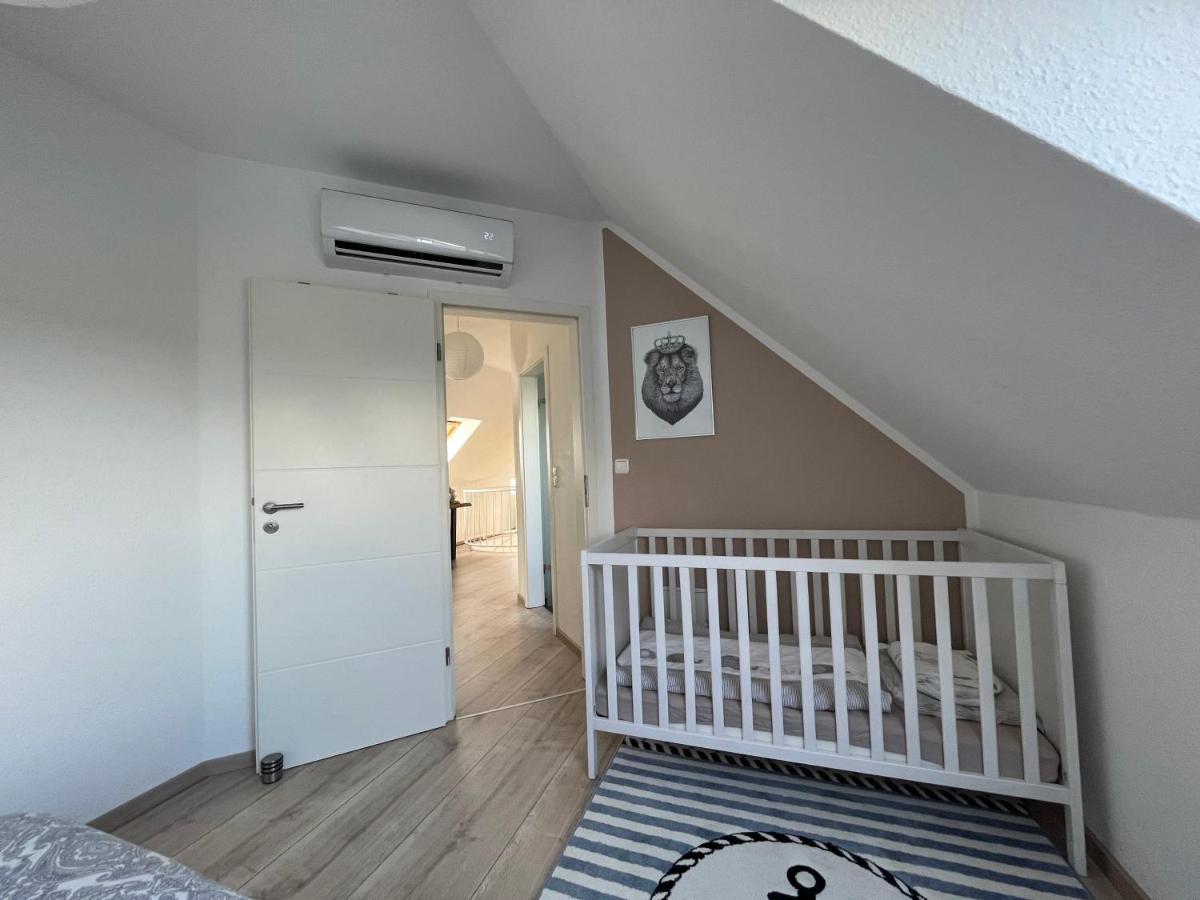 105 Qm Neues Klimatisiertes Appartment Fuer Familien Privater Parkplatz Chemnitz Exterior photo
